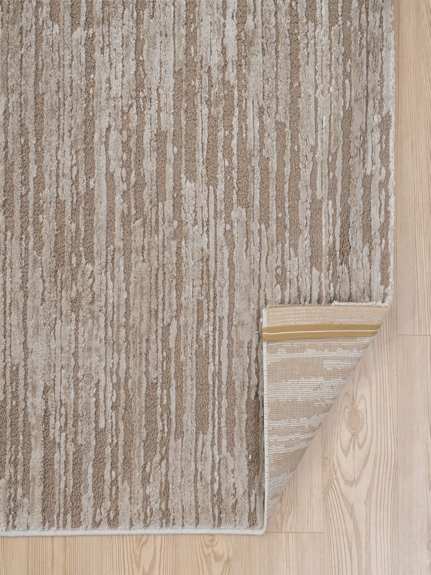 Liva – Teppich in Taupe